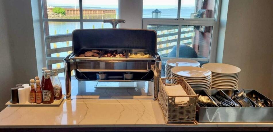 Cannery Pier Hotel & Spa 阿斯托里亚 外观 照片